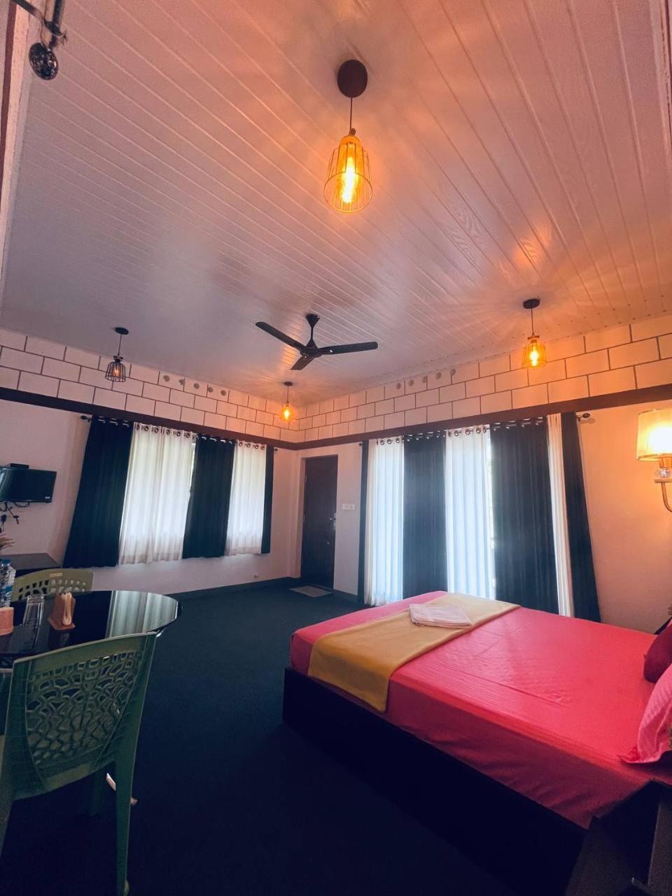 Linn View Home Stay Munnar Zimmer foto