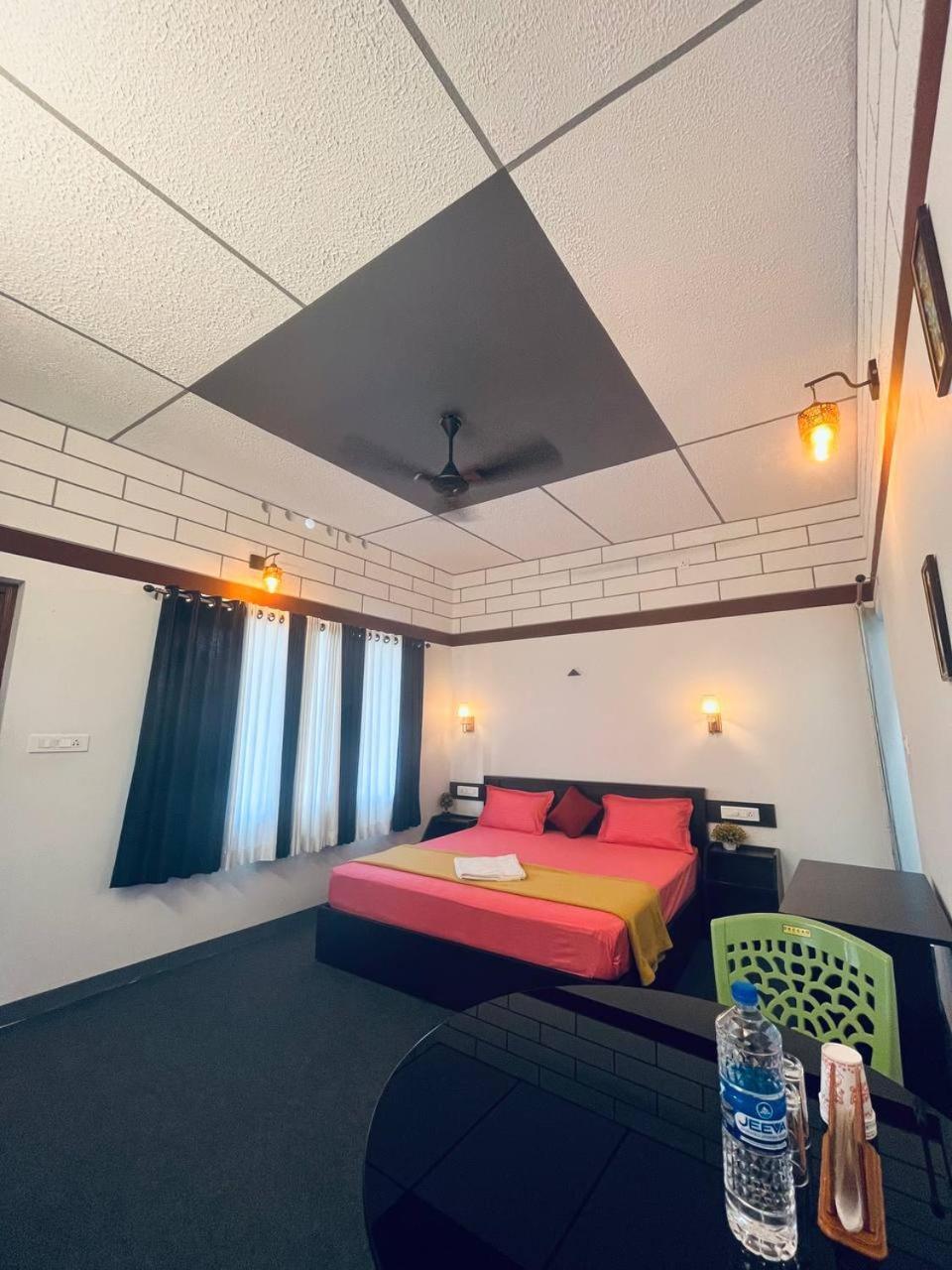 Linn View Home Stay Munnar Zimmer foto